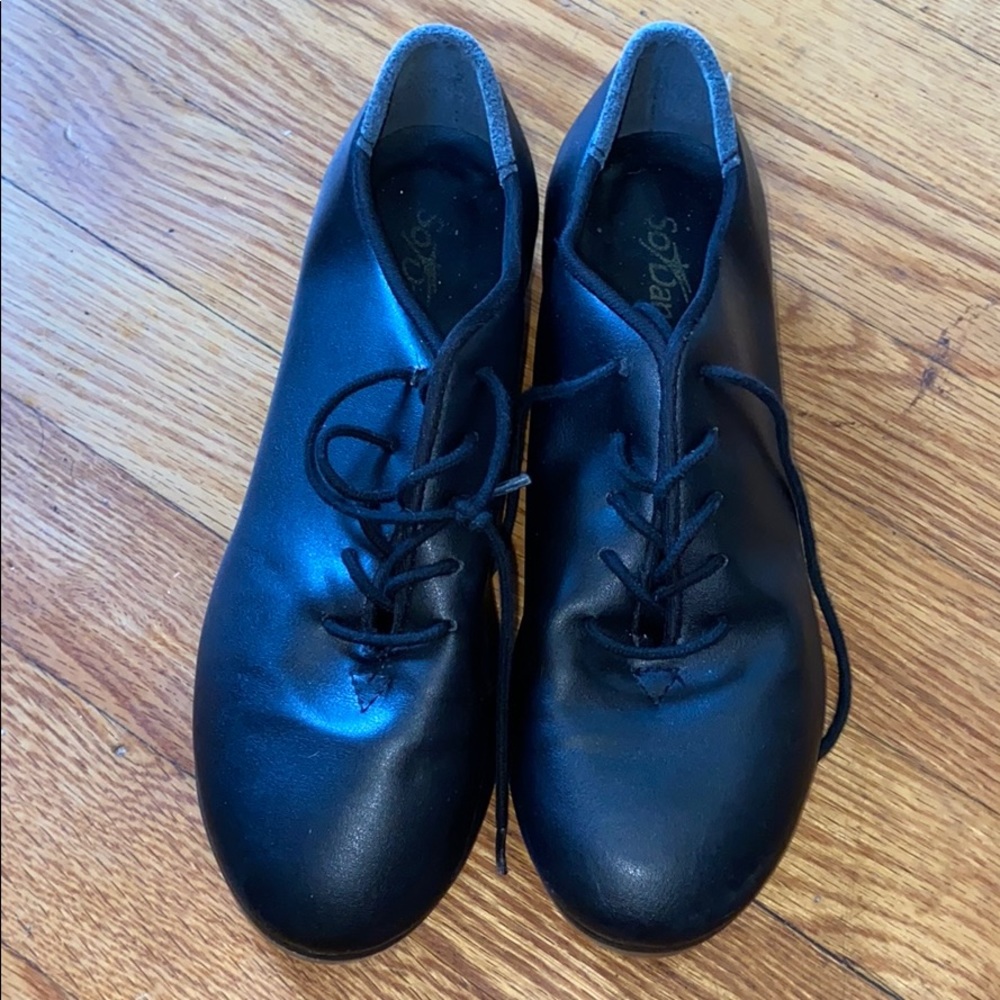 Tap shoes